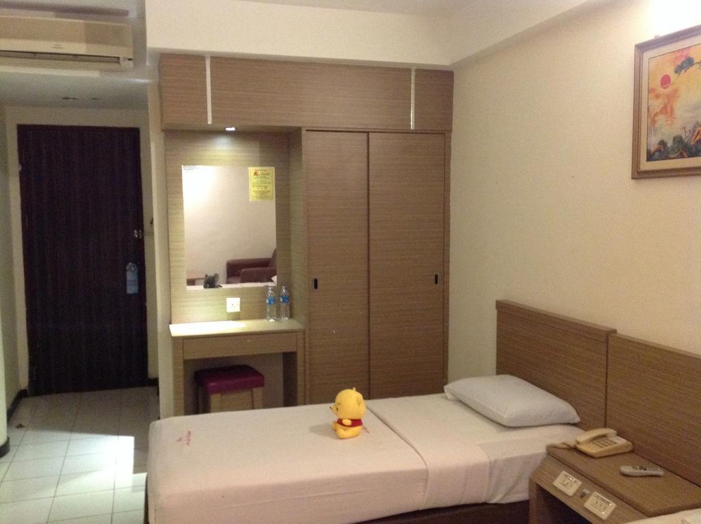 Lai Lai Mutiara Hotel Batam Bagian luar foto