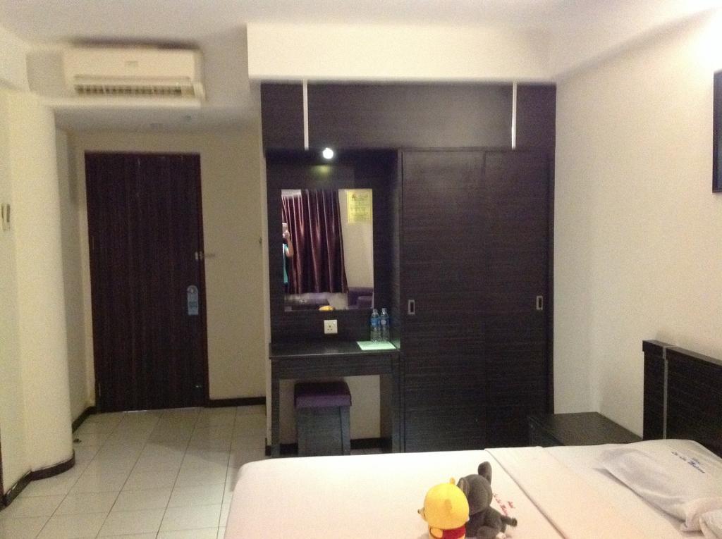 Lai Lai Mutiara Hotel Batam Bagian luar foto