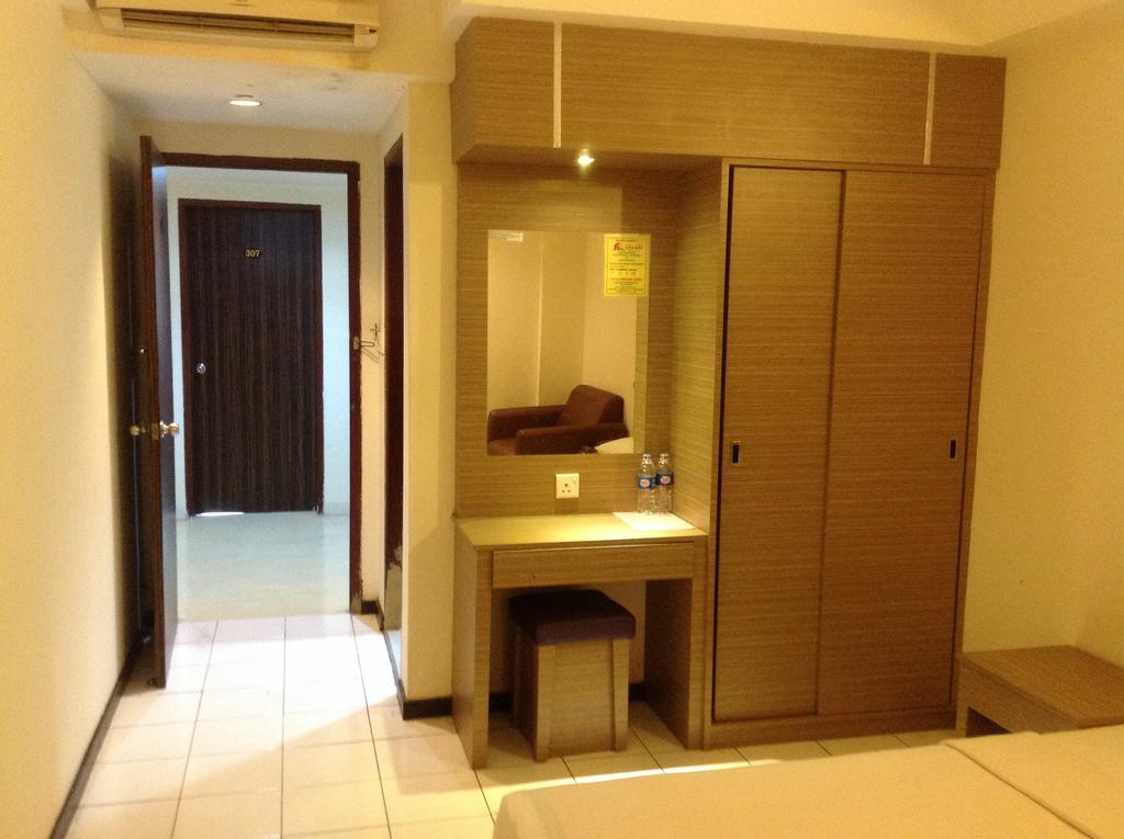 Lai Lai Mutiara Hotel Batam Bagian luar foto